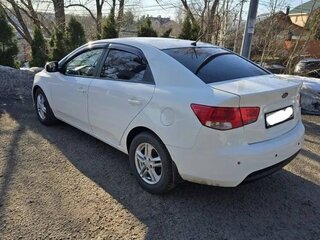 2011 Kia Cerato 6-speed II, белый, 750000 рублей, вид 4