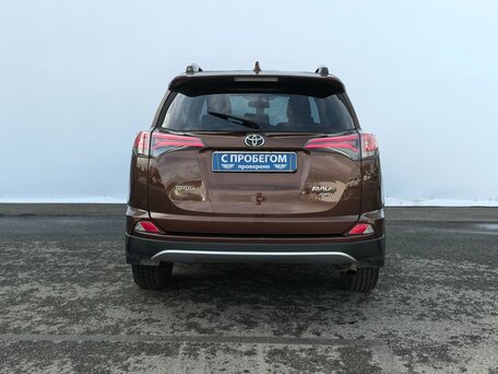 2017 Toyota RAV4 IV (XA40) Рестайлинг, коричневый, 2170000 рублей, вид 5