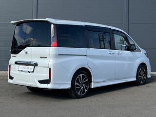 2019 Honda Stepwgn Spada V Рестайлинг, белый, 2620000 рублей, вид 5