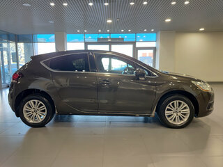 2013 Citroen DS4, коричневый, 747000 рублей, вид 4