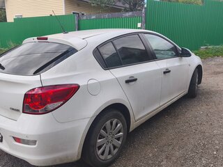 2012 Chevrolet Cruze I, белый, 700000 рублей, вид 4