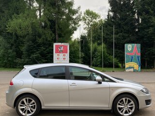 2011 SEAT Leon II Рестайлинг, серебристый, 770000 рублей, вид 4