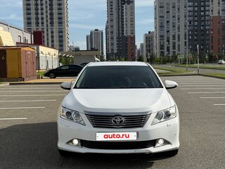 2012 Toyota Camry VII (XV50), белый, 1590000 рублей, вид 2