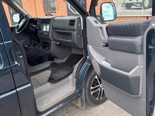 2002 Volkswagen Multivan T4, серебристый, 1900000 рублей, вид 5