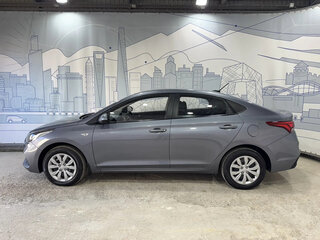 2019 Hyundai Solaris II, серый, 1127000 рублей, вид 2