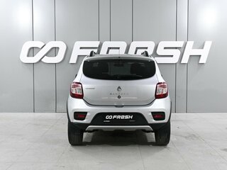 2018 Renault Sandero Stepway II Рестайлинг, серебристый, 940000 рублей, вид 4