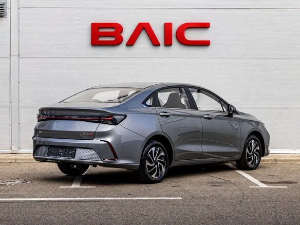 2025 BAIC U5 Plus, серый, 2448000 рублей - вид 5
