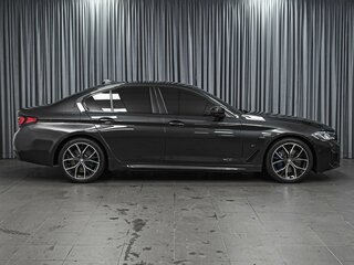 2020 BMW 5 серии 530d xDrive VII (G30/G31/G38) Рестайлинг, серый, 5250000 рублей, вид 5