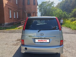 2009 Toyota ISis I Рестайлинг, серебристый, 950000 рублей, вид 2