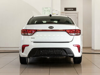 2018 Kia Rio IV, белый, 1100000 рублей, вид 5