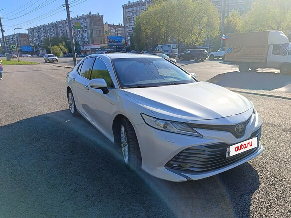 2019 Toyota Camry VIII (XV70), белый - вид 4
