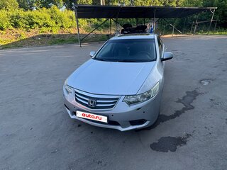 2011 Honda Accord VIII Рестайлинг, серебристый, 850000 рублей, вид 1