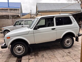 2015 Lada (ВАЗ) 2121 (4x4) I Рестайлинг, белый, 510000 рублей, вид 2