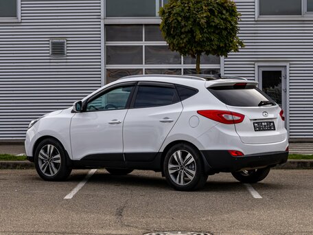 2015 Hyundai ix35 I Рестайлинг, белый, 1395000 рублей, вид 4