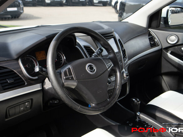 2015 SsangYong Actyon II Рестайлинг, белый - вид 9
