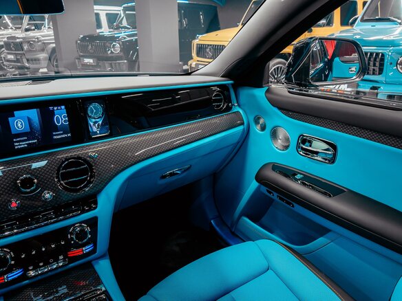 2025 Rolls-Royce Ghost Black Badge II Рестайлинг (Series II), чёрный, 46000000 рублей - вид 21