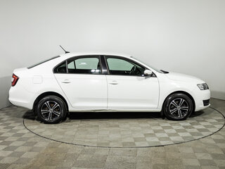 2018 Skoda Rapid I Рестайлинг, белый, 1199700 рублей, вид 4