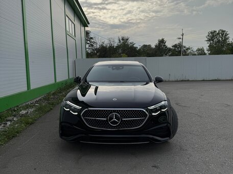 2024 Mercedes-Benz E-Класс 300 VI (W214, S214), чёрный, 7795000 рублей, вид 3