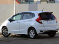 2020 Honda Fit III Рестайлинг, белый, 1055000 рублей - вид 6