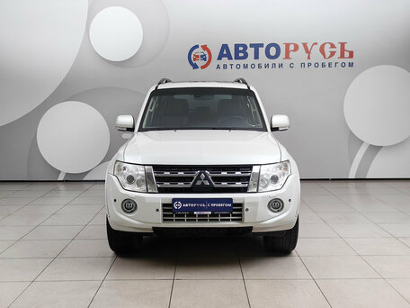 2014 Mitsubishi Pajero IV Рестайлинг 1, белый, 2275000 рублей, вид 3