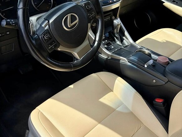 2017 Lexus NX 200 I Рестайлинг, серый, 2790000 рублей - вид 6