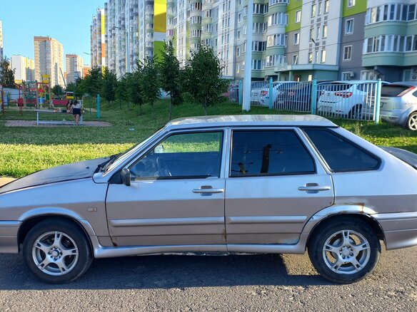 2009 Lada (ВАЗ) 2114, серебристый, 105000 рублей - вид 4