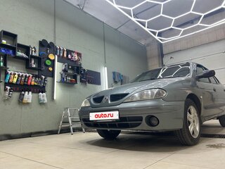 2000 Renault Megane I Рестайлинг, серебристый, 415000 рублей, вид 2