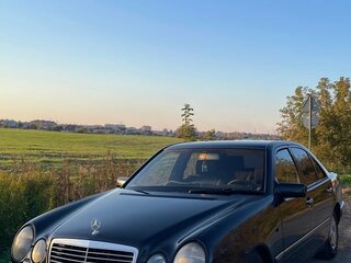 1997 Mercedes-Benz E-Класс 230 II (W210, S210), синий, 180000 рублей, вид 1