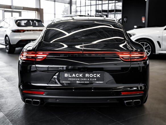 2018 Porsche Panamera Turbo II, чёрный - вид 4