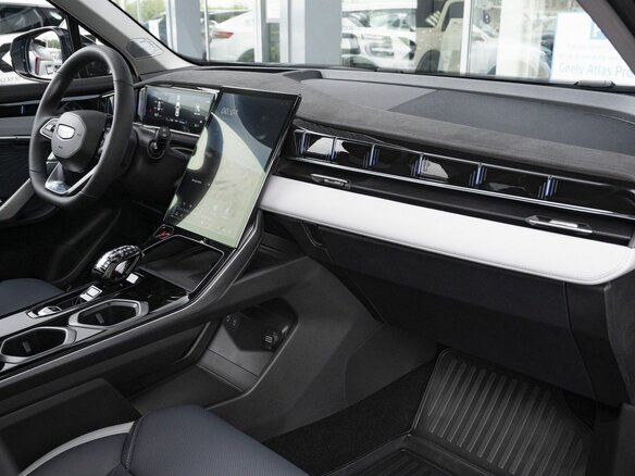 2026 Geely Atlas II, голубой, 3449990 рублей - вид 7