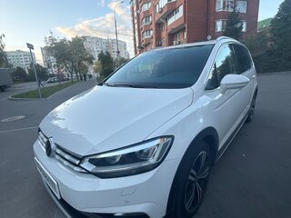 2022 Volkswagen Touran Cross L II, белый, 2600000 рублей, вид 1