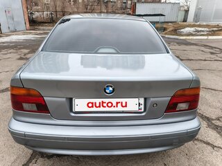 2000 BMW 5 серии 520i IV (E39) Рестайлинг, серебристый, 610000 рублей, вид 5