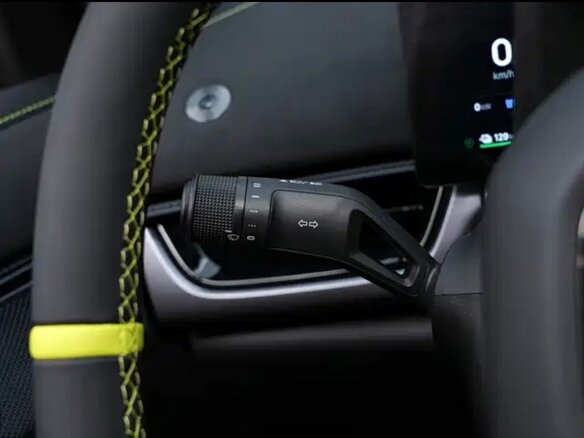 2026 Lynk & Co 07 GT I Рестайлинг, чёрный, 4265007 рублей - вид 12