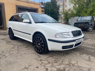 2006 Skoda Octavia I (A4) Рестайлинг, белый, 600000 рублей, вид 2