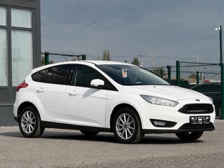 2015 Ford Focus III Рестайлинг, белый, 880000 рублей, вид 3