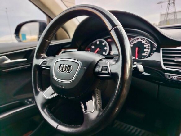 2015 Audi A8 III (D4) Рестайлинг, чёрный, 2200000 рублей - вид 30