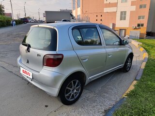 1999 Toyota Vitz I (P10), серебристый, 270000 рублей, вид 5