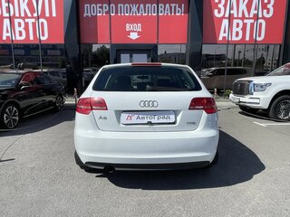 2011 Audi A3 II (8P) Рестайлинг 2, белый, 750000 рублей, вид 5