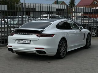 2018 Porsche Panamera 4 II, белый, 5350000 рублей, вид 4