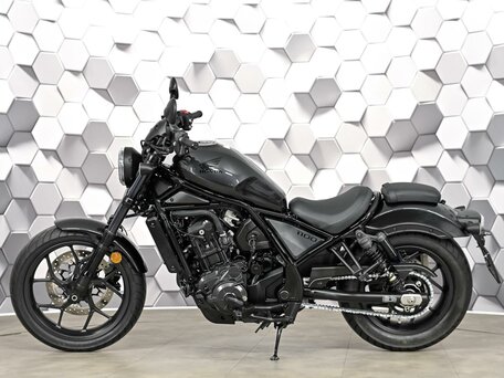 2024 Honda CMX 1100 Rebel, чёрный, 1377000 рублей, вид 4