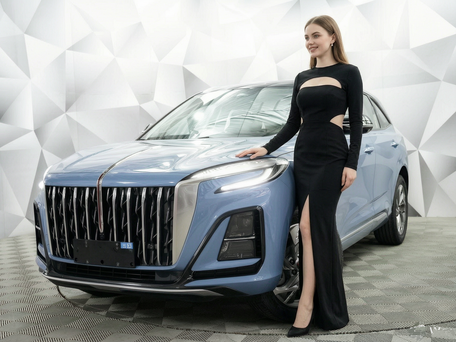 Hongqi HS3