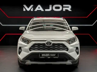 2020 Toyota RAV4 V (XA50), белый, 3120000 рублей, вид 2