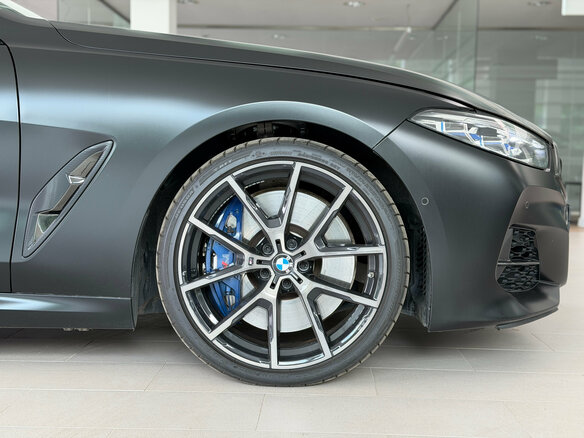 2019 BMW 8 серии M850i xDrive II (G14/G15/G16), чёрный, 8250000 рублей - вид 16