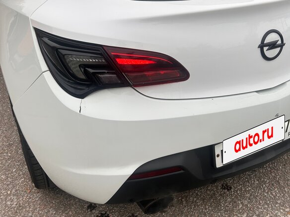 2013 Opel Astra GTC J Рестайлинг, белый - вид 12