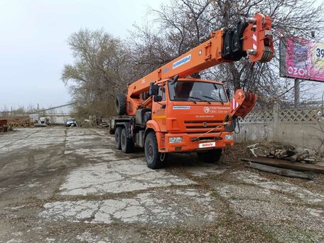 2020 Клинцы КС-55713-5К-3, красный, 8900000 рублей, вид 2