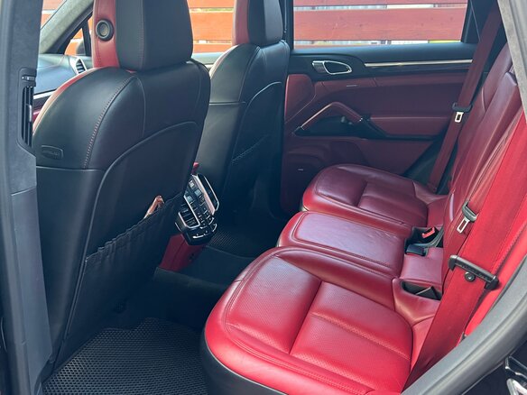 2015 Porsche Cayenne S Diesel II Рестайлинг (958), чёрный, 3300000 рублей - вид 10