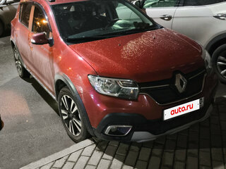 2022 Renault Sandero Stepway II Рестайлинг, красный, 1599999 рублей, вид 4