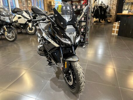 2025 BMW R 1300 RS, чёрный, 2390000 рублей, вид 2