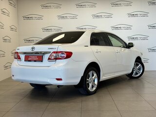 2011 Toyota Corolla X (E140, E150) Рестайлинг, белый, 703000 рублей, вид 2