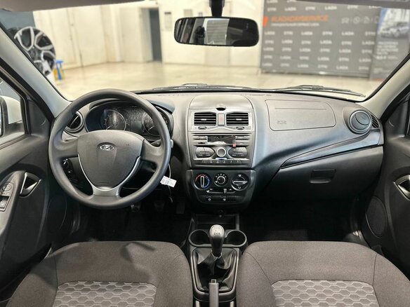 2026 Lada (ВАЗ) Granta I Рестайлинг, белый, 1126000 рублей - вид 6